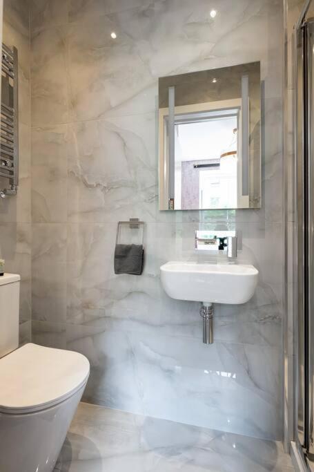 1Lsr - High-End Luxury 2 Bed Designer Apartment Λονδίνο Εξωτερικό φωτογραφία